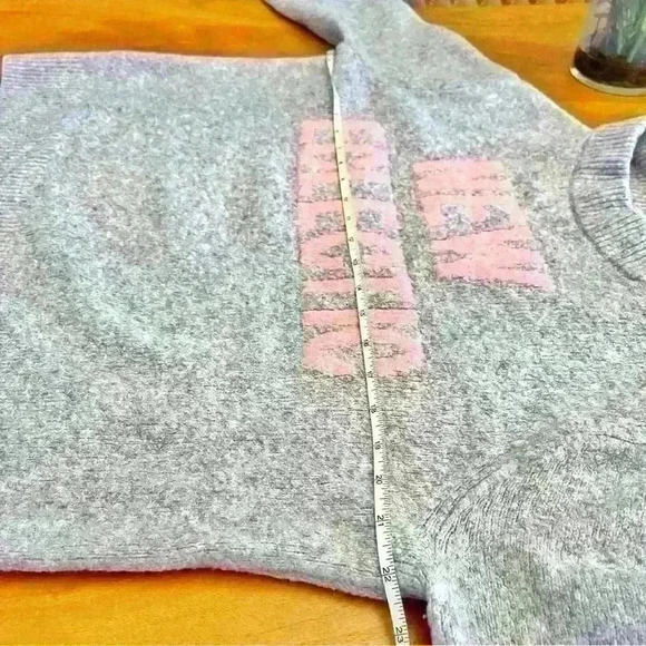 Oversized pastel purple sweater/jumper H&M.  New Eclectic on the front. XS - Picture 7 of 9